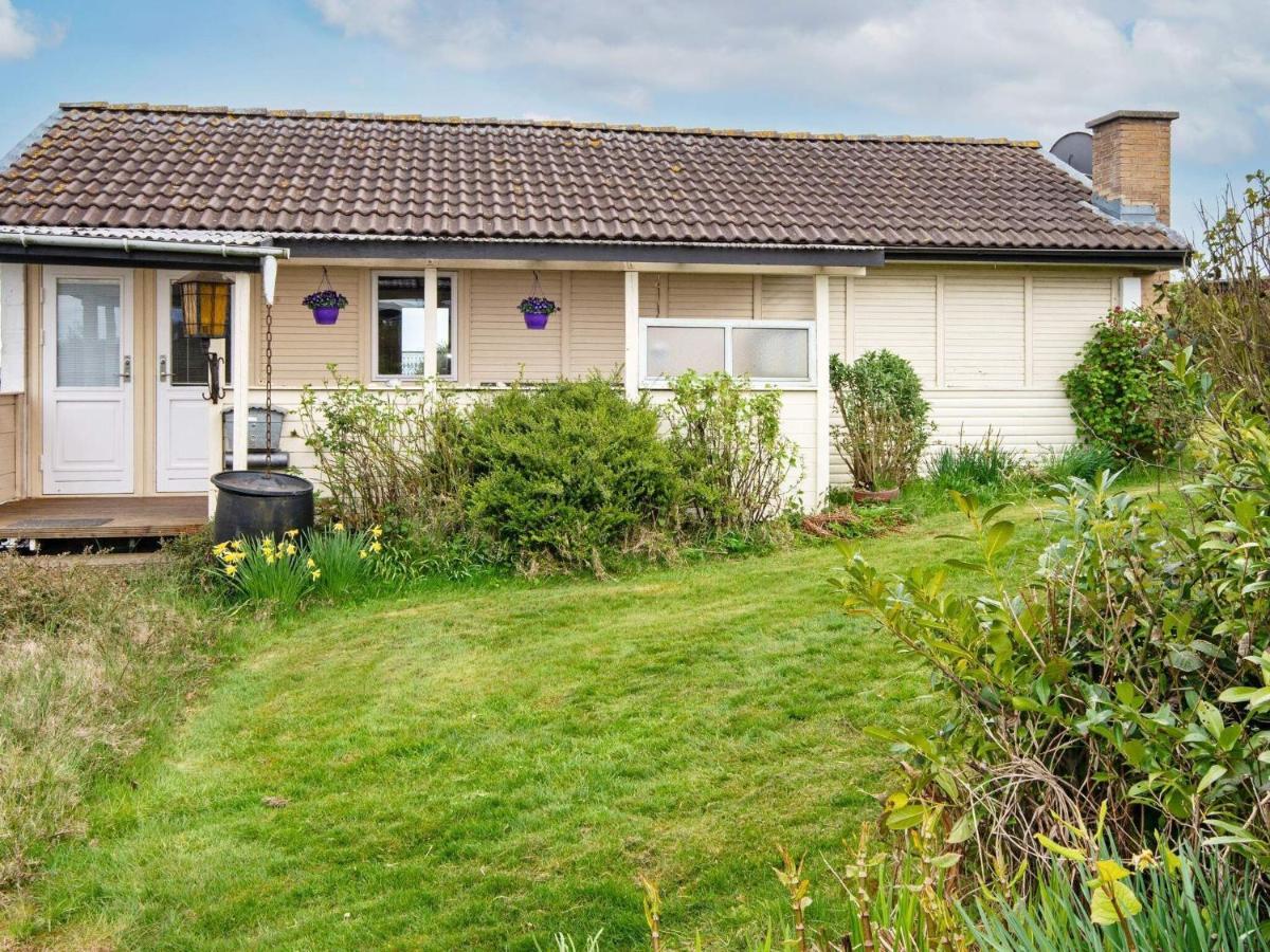 4 Person Holiday Home In Augustenborg Asserballeskov Exteriör bild