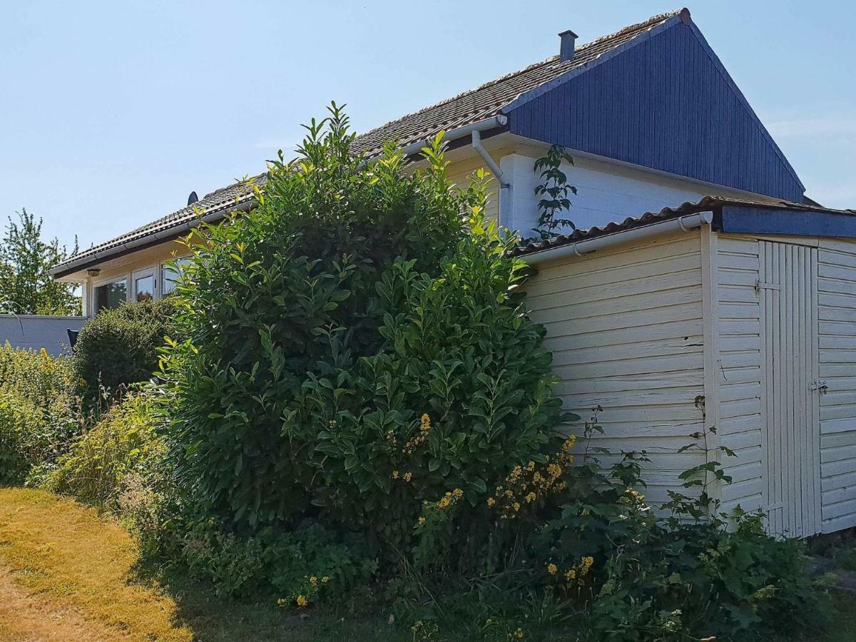 4 Person Holiday Home In Augustenborg Asserballeskov Exteriör bild